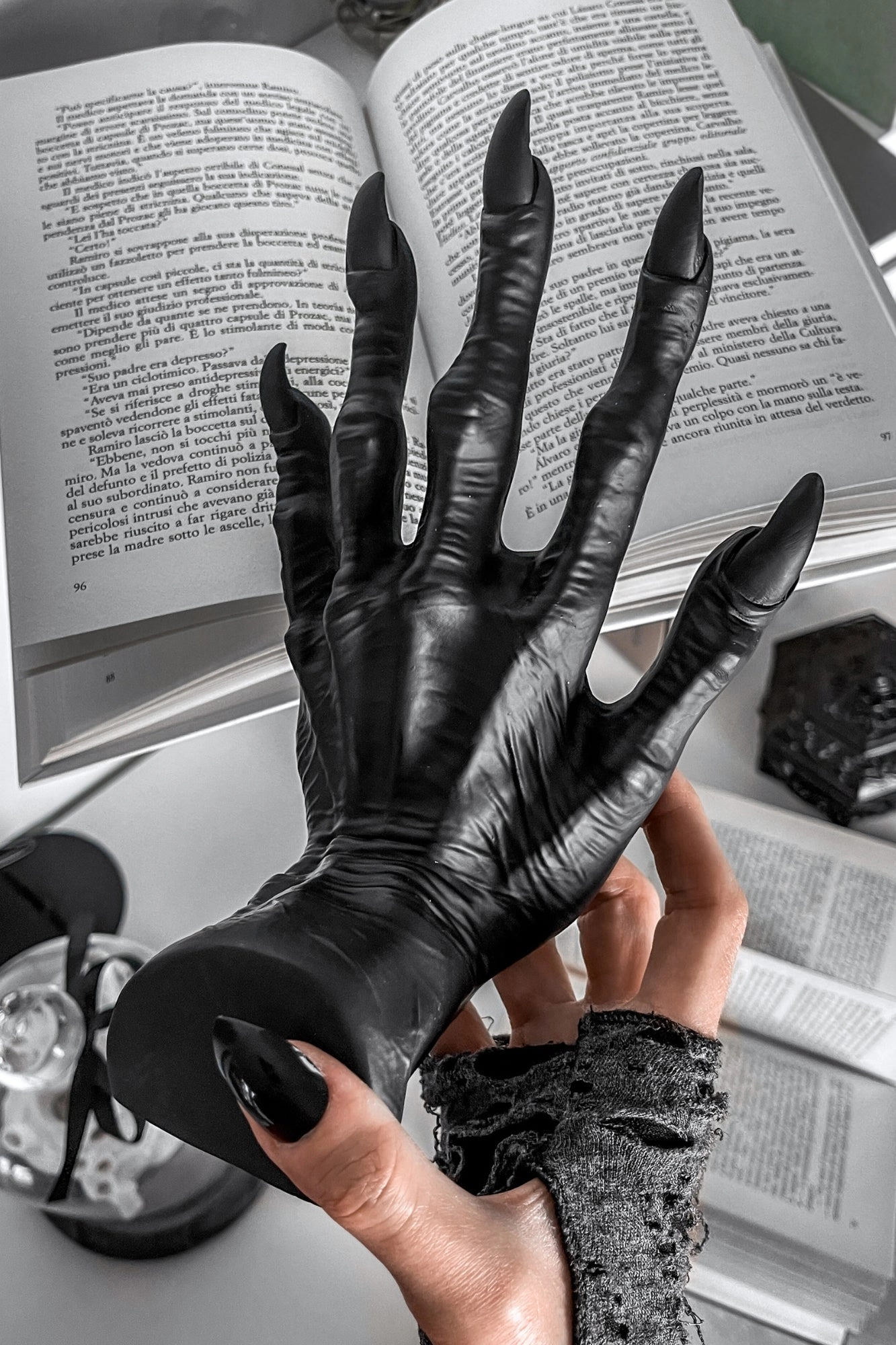 Abyss Bookends