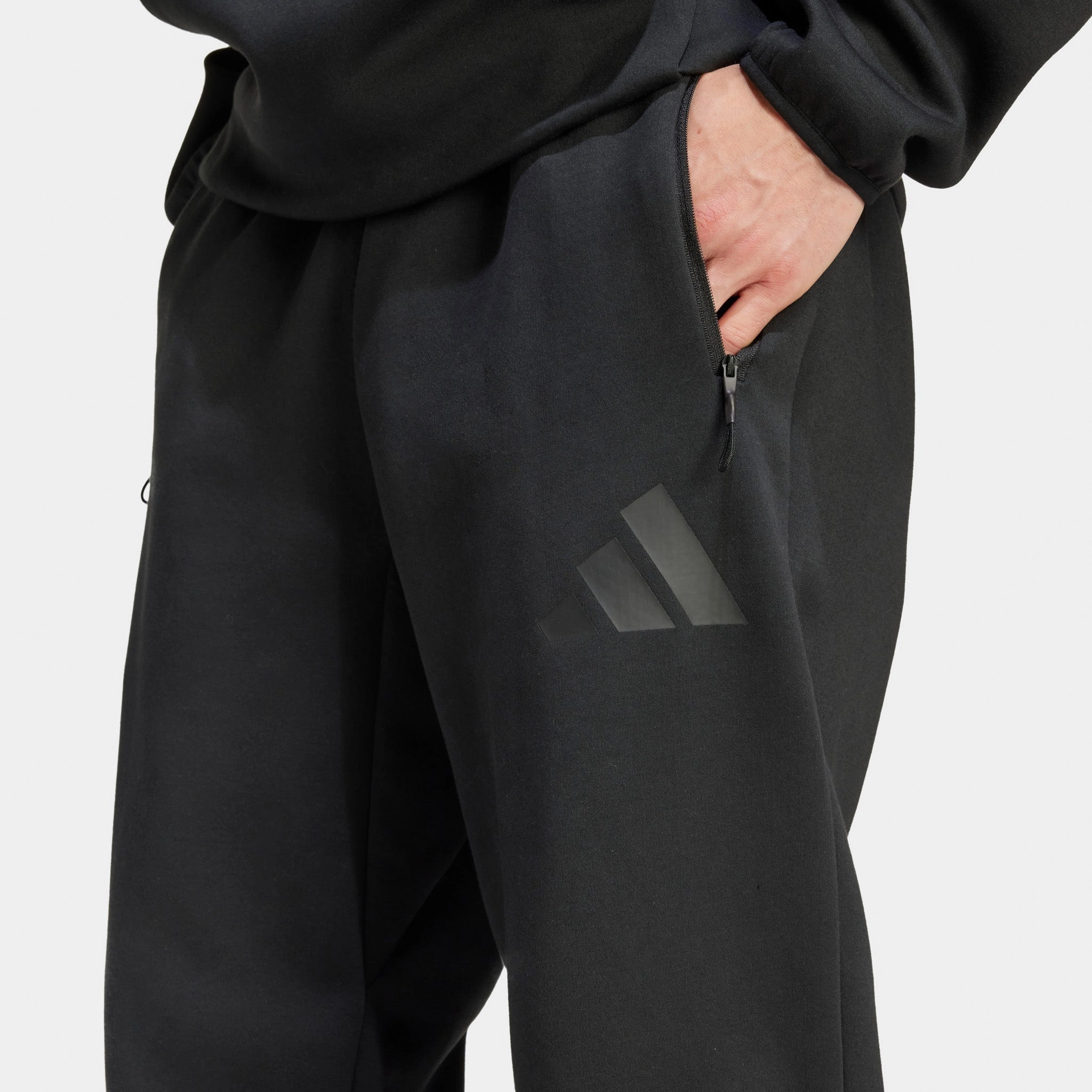 adidas Z.N.E. Pants / Black